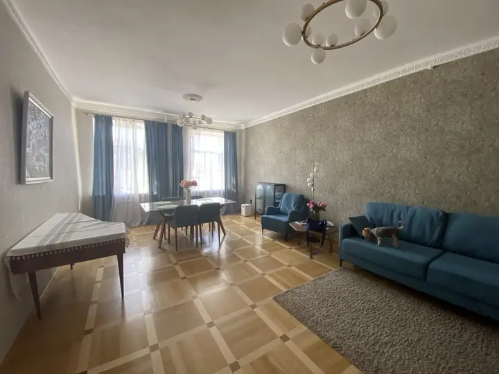Изображение комнаты отеля