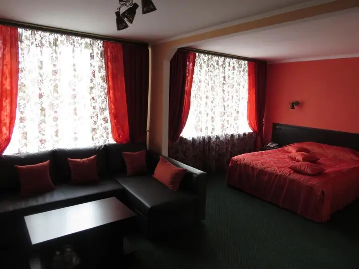 Обнинск: Gostinichno-restorannyj kompleks Jubilejnyj