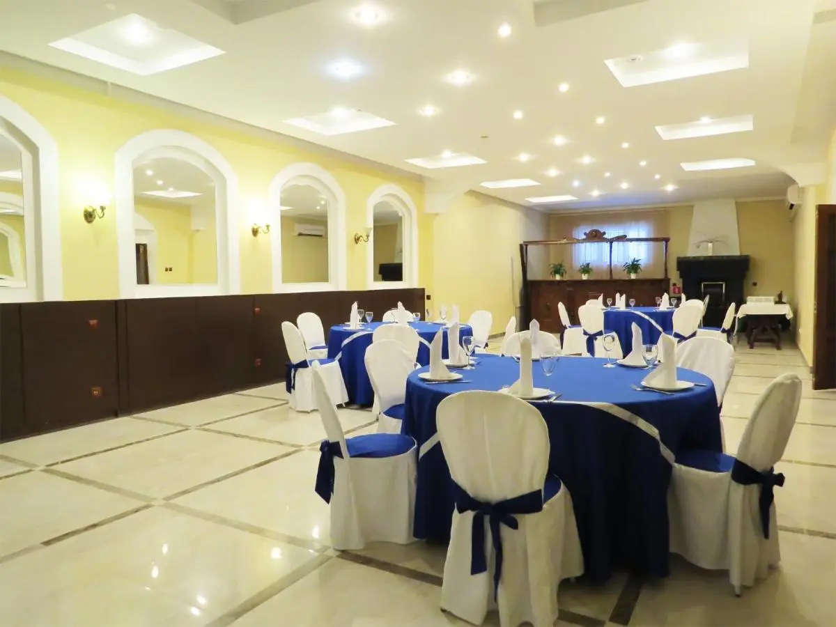 Обнинск: Gostinichno-restorannyj kompleks Jubilejnyj