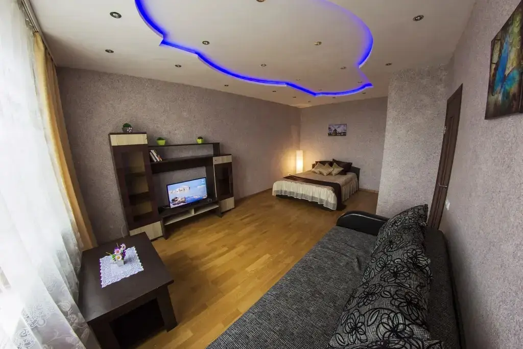 Уфа: Апартаменты Home Hotel на улице Рабкоров
