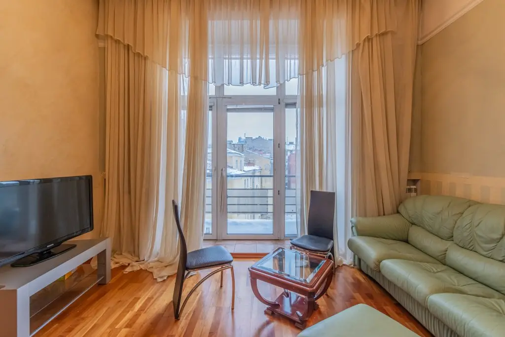Санкт-Петербург: Апартаменты Vip Apart на 8 Советской 54