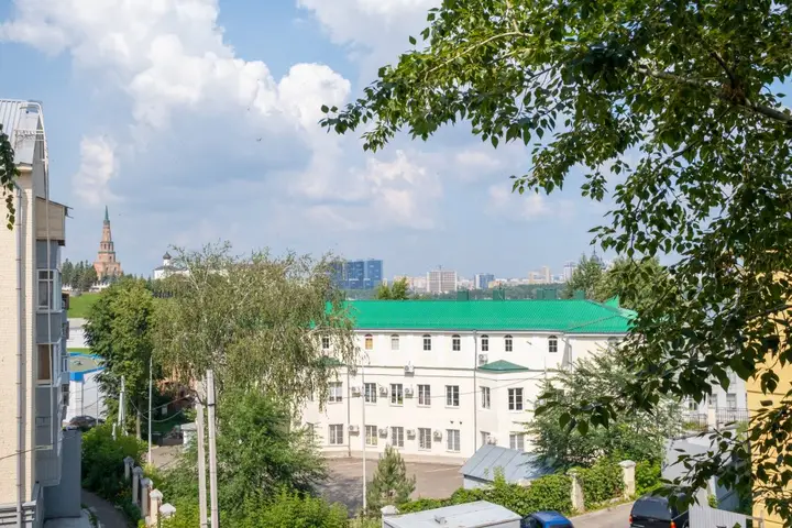 Казань: Апартаменты на Кремлевской Набережной