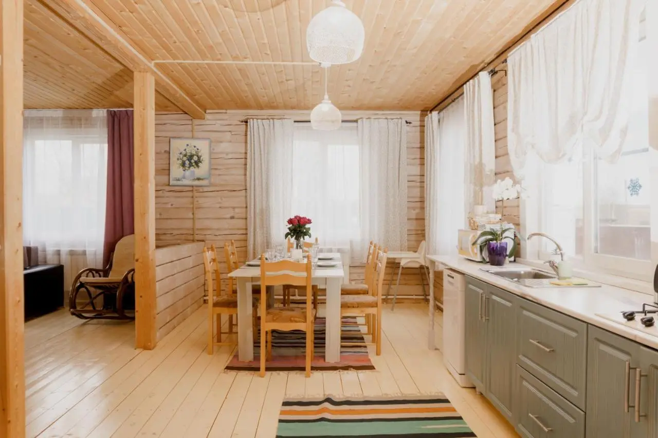 Atrep'yeva: Лучистый guest house