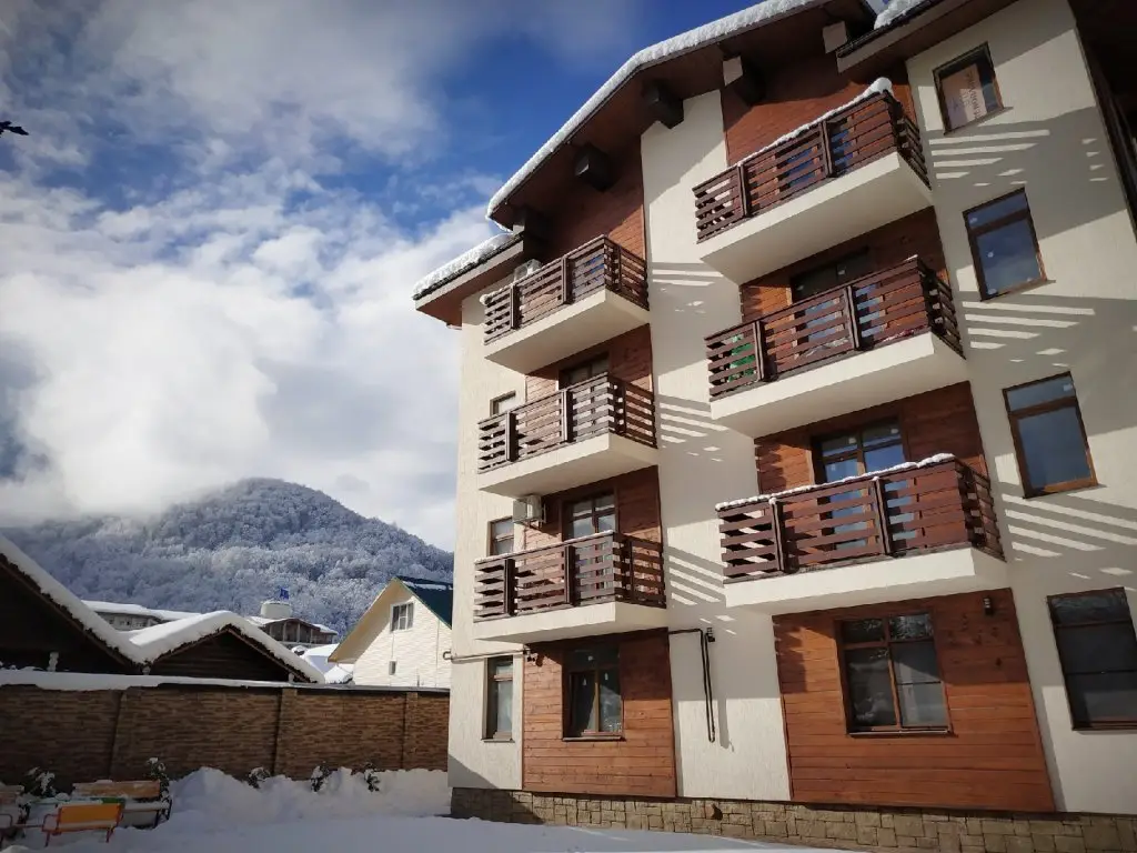 Эсто-Садок: Alpine House Hotel