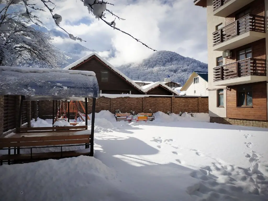 Эсто-Садок: Alpine House Hotel