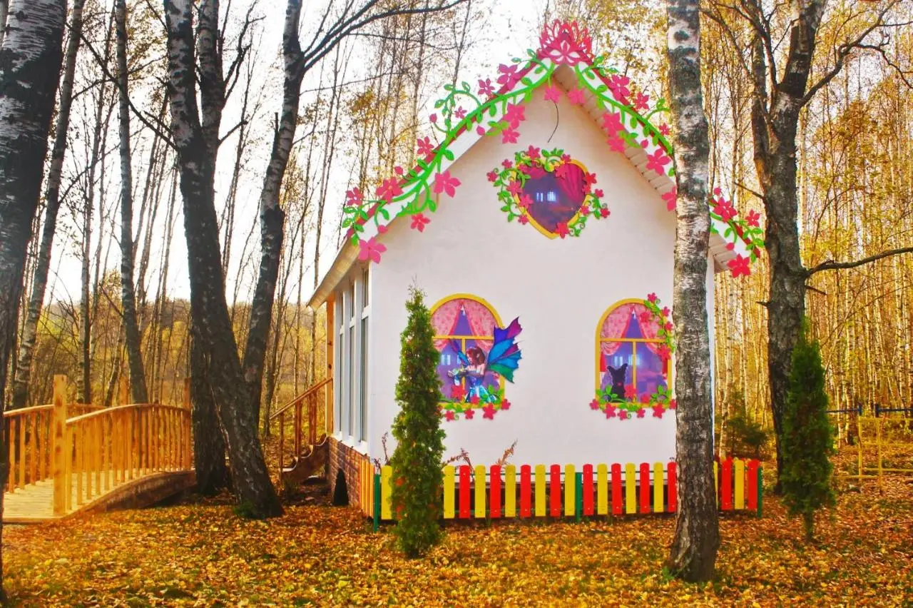 Петрово: Fairy house