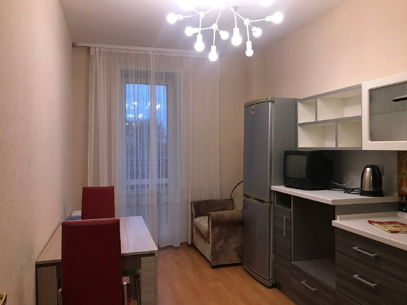 Пермь: Апартаменты Шоссе Космонавтов 120