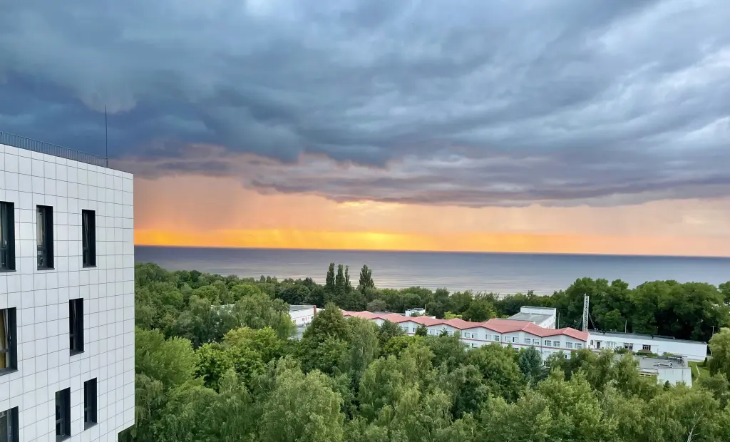 Светлогорск: Апартаменты с видом на море на 10 этаже в комплексе Кристалл & Балтик-SPA