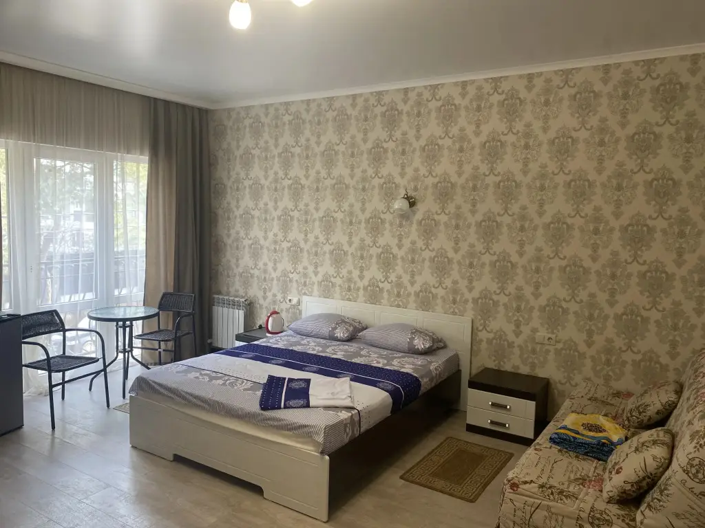 Геленджик: Гостевой дом Taunhaus