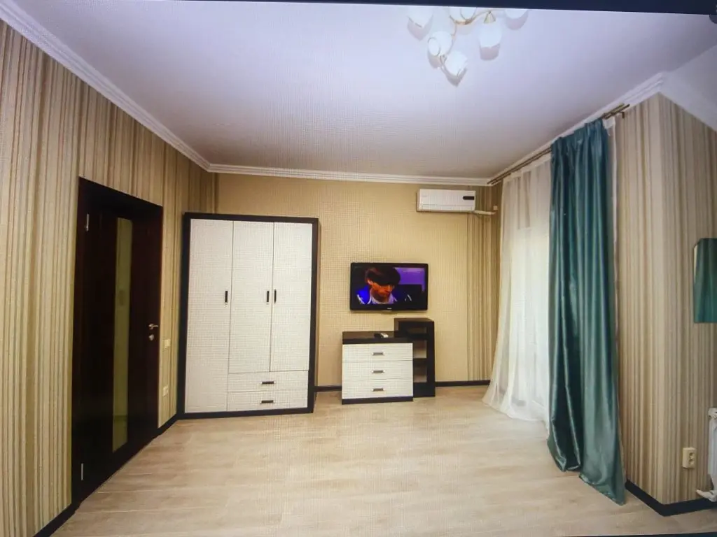 Геленджик: Гостевой дом Taunhaus