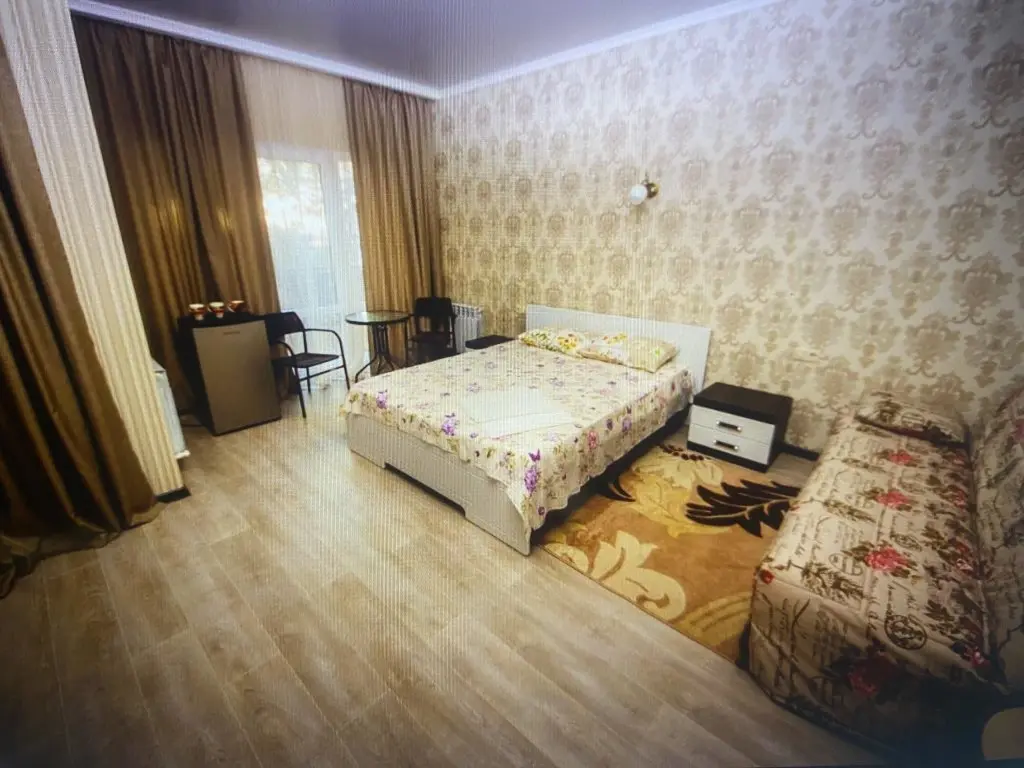 Геленджик: Гостевой дом Taunhaus