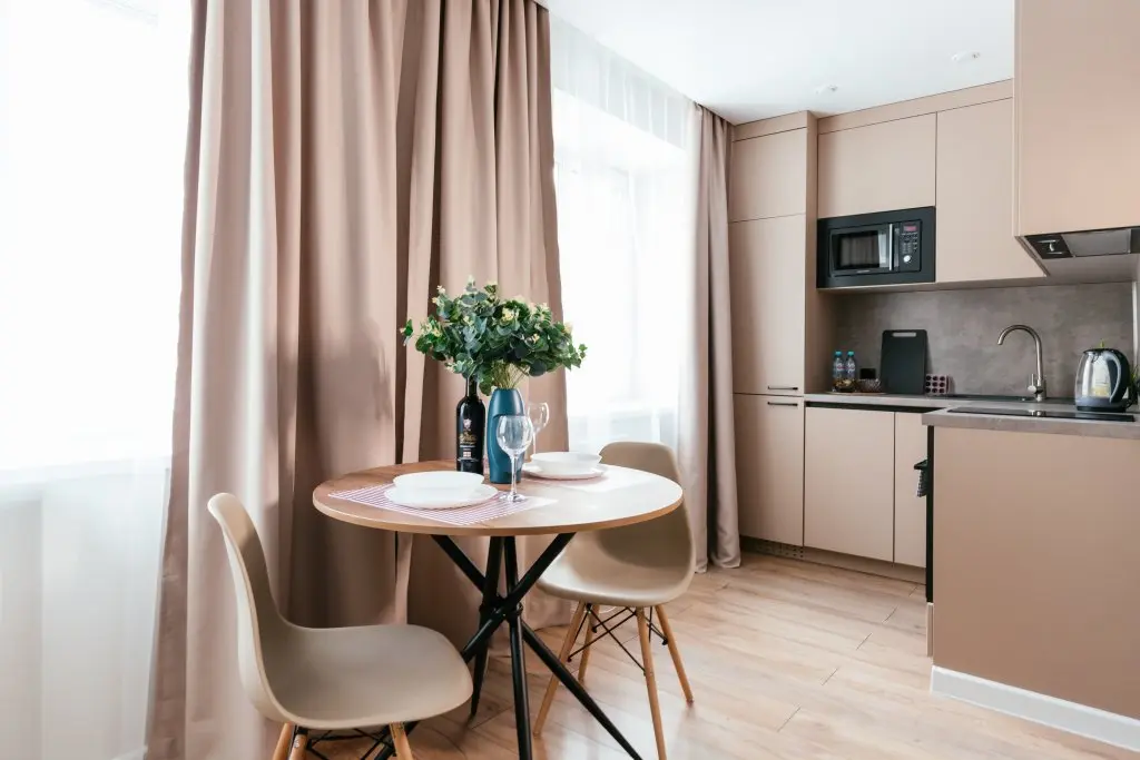 Тюмень: Апартаменты ROOM TOUR в историческом центре Тюмени