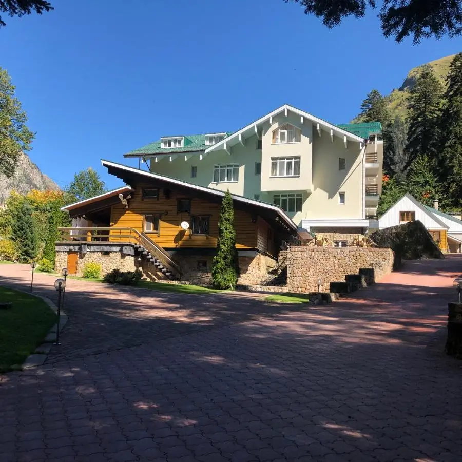 Домбай: Hotel Belalakaya