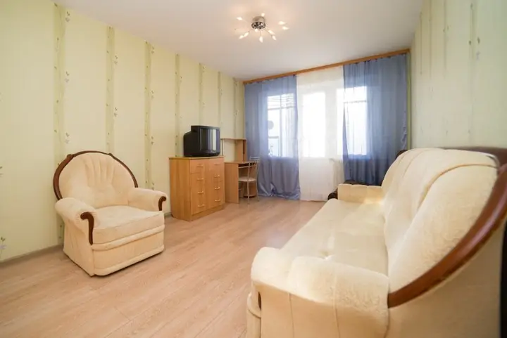 Челябинск: Bud Kak Doma at Chajkovskogo 70 a Apartments