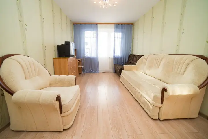 Челябинск: Bud Kak Doma at Chajkovskogo 70 a Apartments