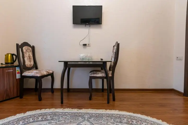 Домбай: Отель Bostan