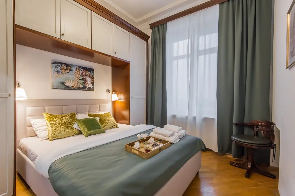 Москва: Квартира GM Apartments на 16 этаже Сталинской высотки