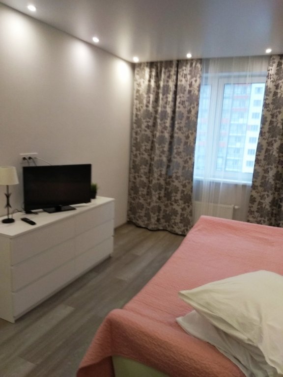 Санкт-Петербург: Na Geroev Apartments