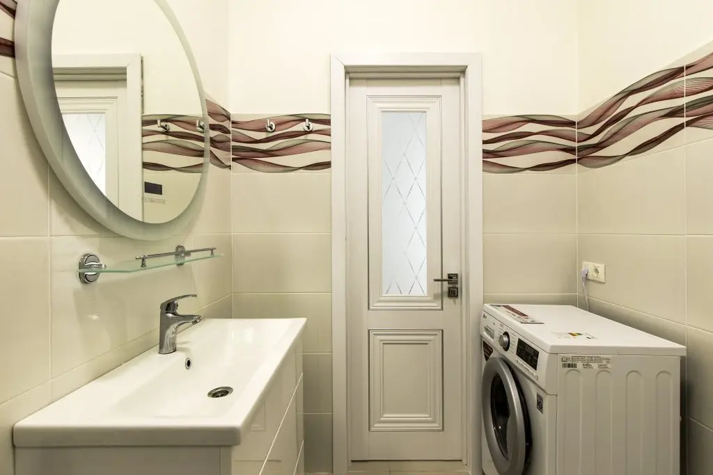 Санкт-Петербург: On Griboedova Canal 2 Apartments