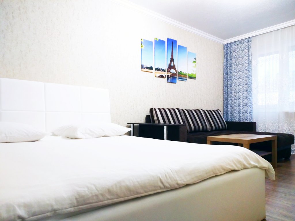 Майкоп: Апартаменты ApartPlus Tre