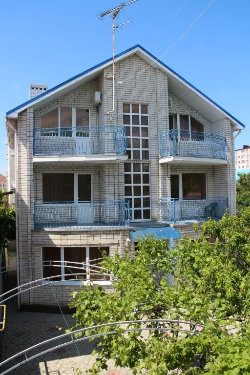 Анапа: Zemlyanichnaya Polyana Guest House
