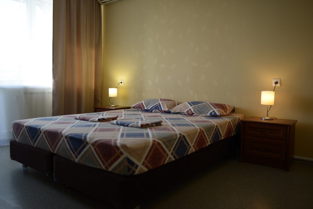 Анапа: Zemlyanichnaya Polyana Guest House