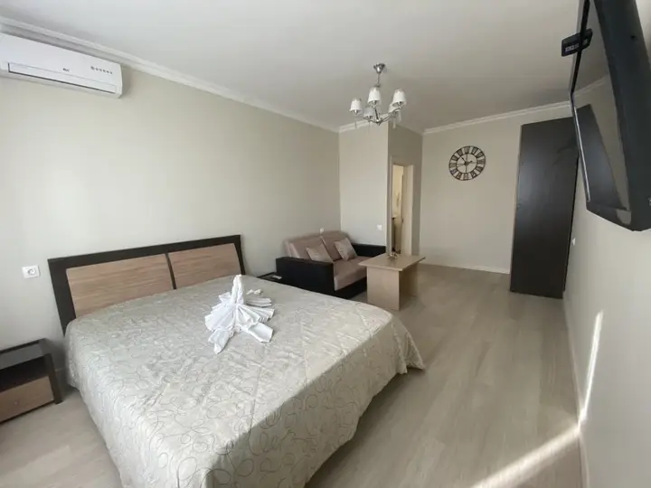 Анапа: Na Ulitse Lenina 15(8Et) Apartments