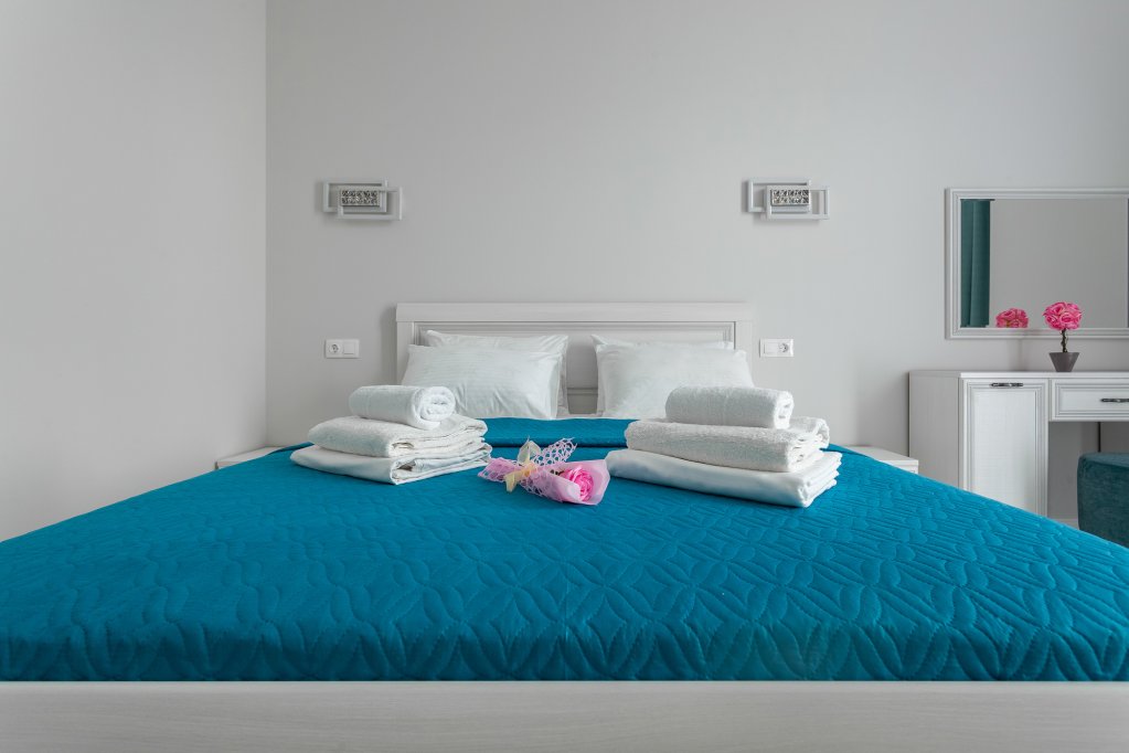 Сочи: Deluxe Apartment In Metropol 66 Apartments