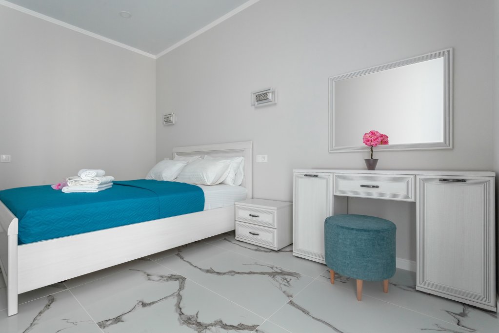 Сочи: Deluxe Apartment In Metropol 66 Apartments