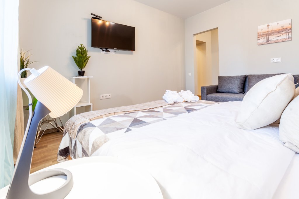Самара: Уютные Апартаменты RentPlaza c Видом на Волгу