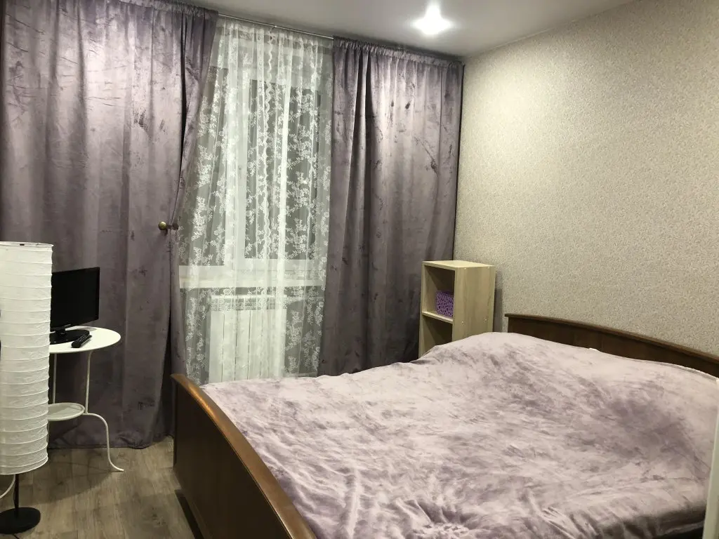 Уфа: Апартаменты трехкомнатные
