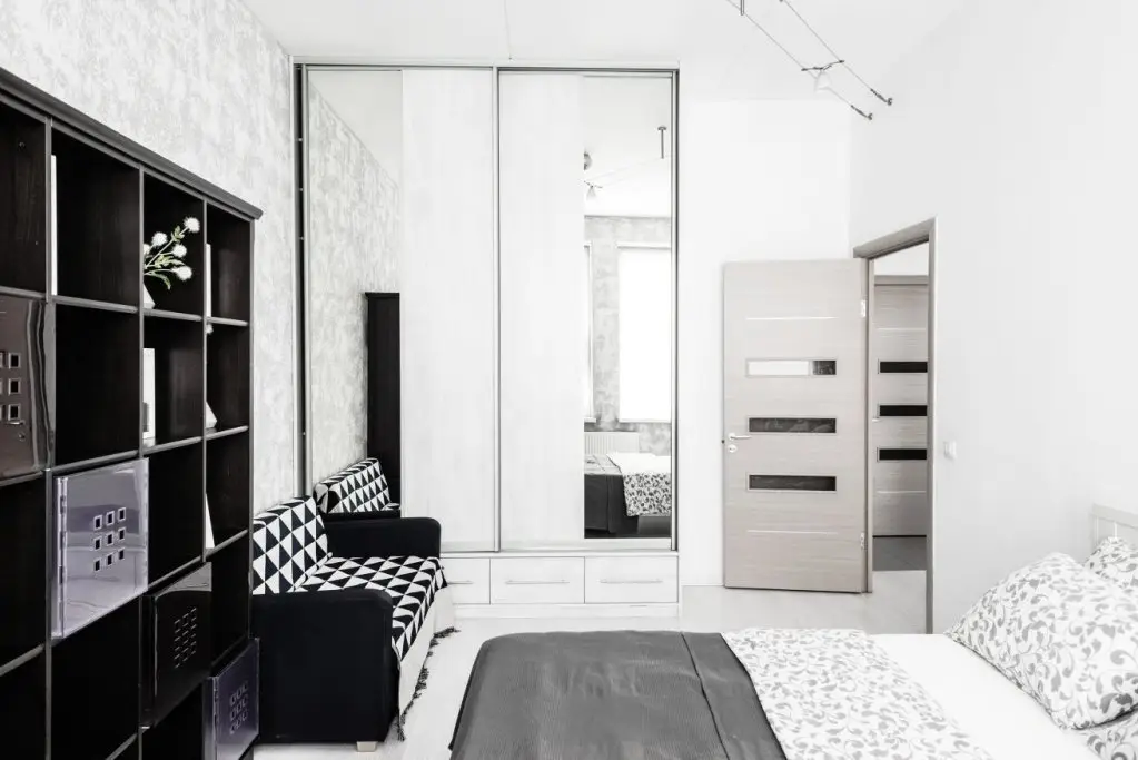 Екатеринбург: Апартаменты Apart Seasons Stepana Razina 95