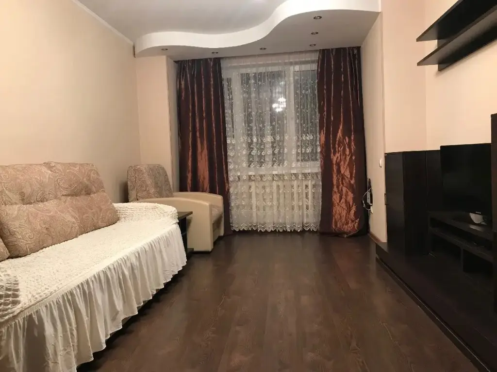 Квартира комфортная в новом доме в центре Уфы — фото 1