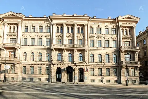 Студии у Эрмитажа с кодовым доступом и отдельным входом — фото 1