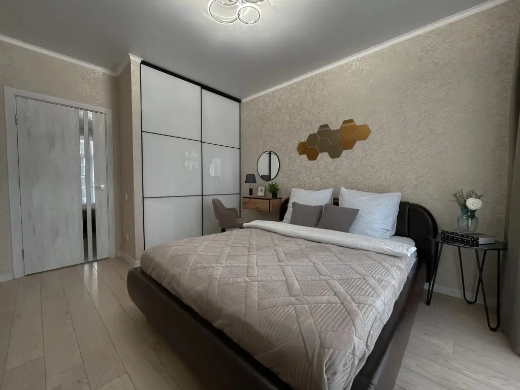 Астрахань: 52 KvartHotel Premium Embankment Privolzhsky Zaton 22 Apartments