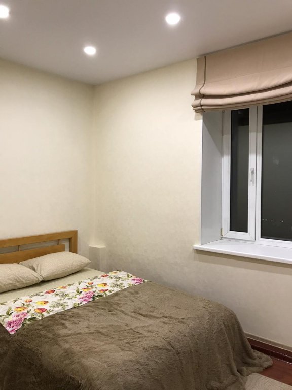 Пермь: Апартаменты Two-room on Komsomolskiy prospekt 50