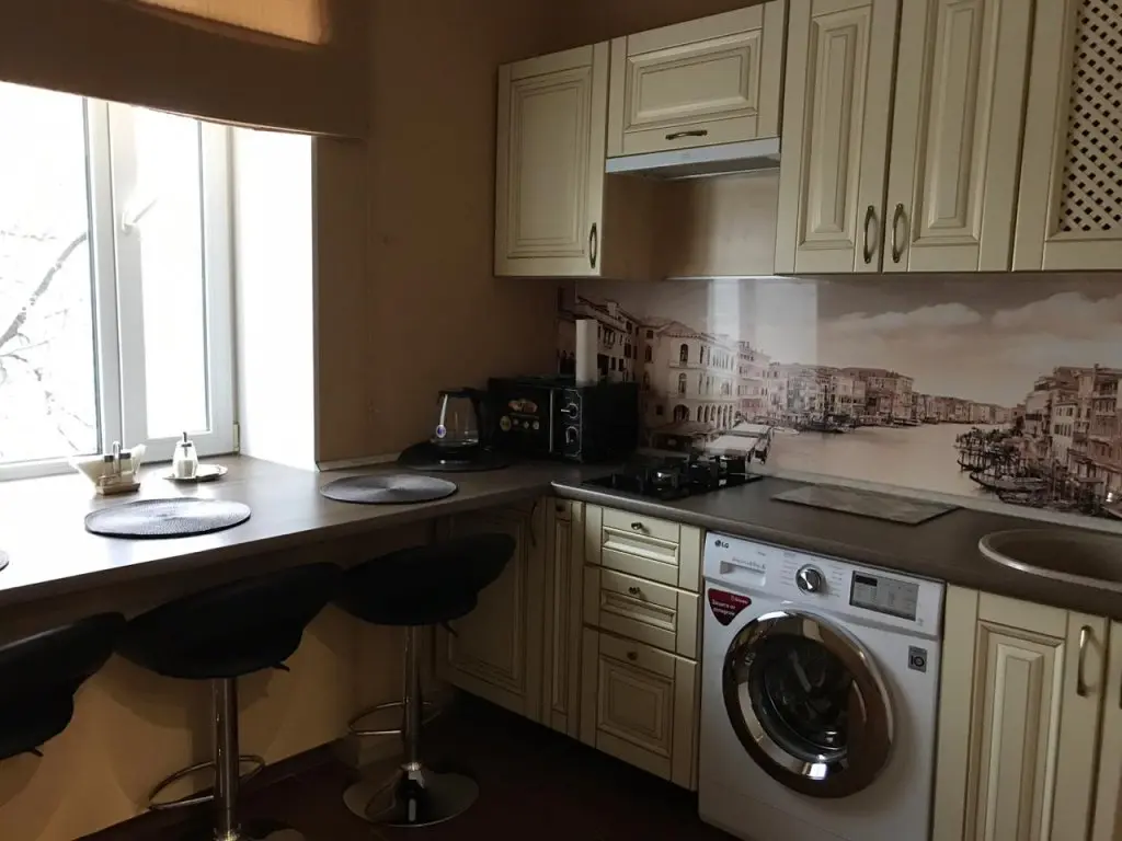 Пермь: Апартаменты Two-room on Komsomolskiy prospekt 50