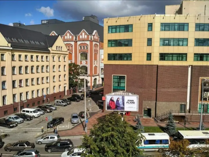 Калининград: Апартаменты на Театральной 33
