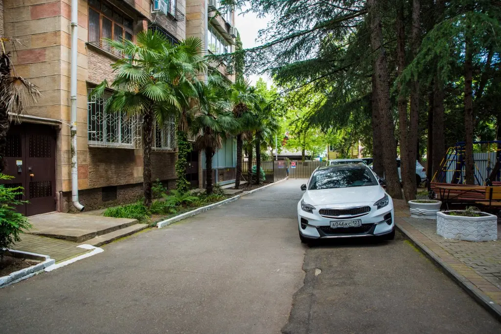 Сочи: Uyutnaya Kvartira V Sochi Apartments
