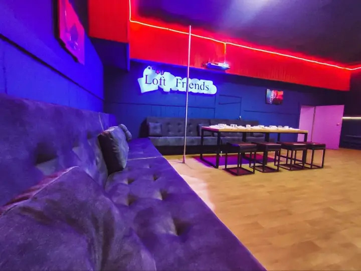 Барнаул: Апартаменты Loft Friends