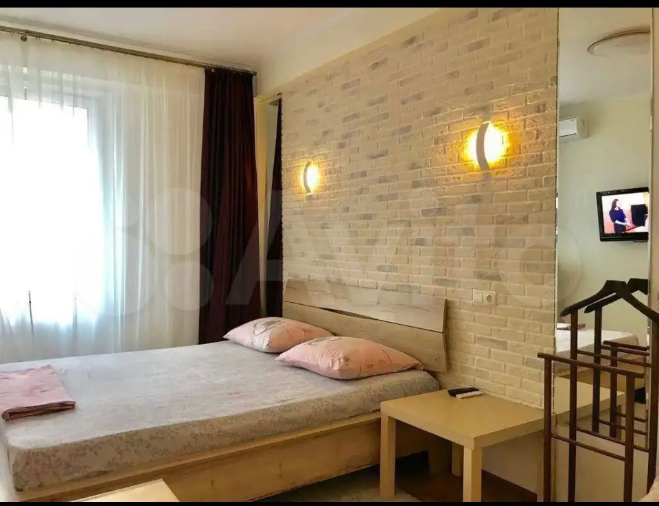 Набережные Челны: Studiya na Tsvetochnom Apartments