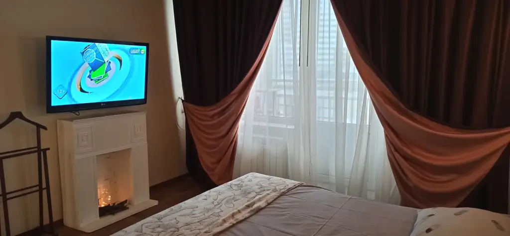 Набережные Челны: Studiya na Tsvetochnom Apartments