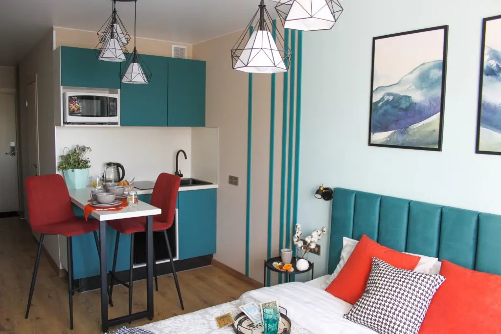 Санкт-Петербург: Апартаменты LERUKA HOME Bright
