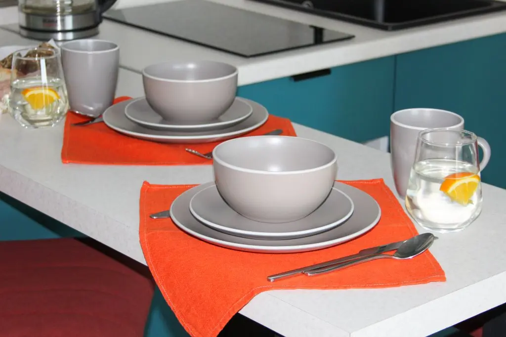 Санкт-Петербург: Апартаменты LERUKA HOME Bright