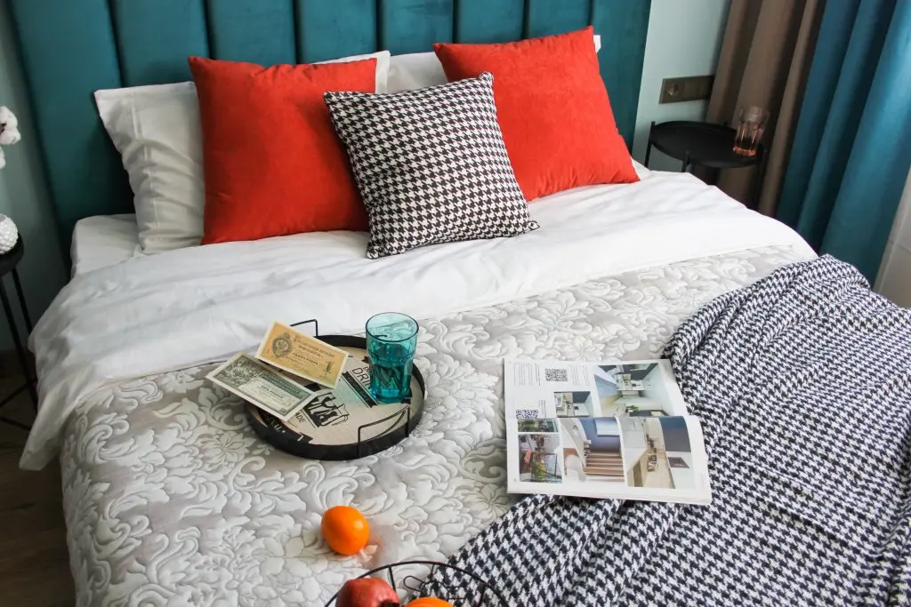 Санкт-Петербург: Апартаменты LERUKA HOME Bright