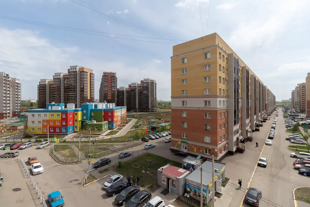 Омск: Апартаменты Happy House Перелета 23