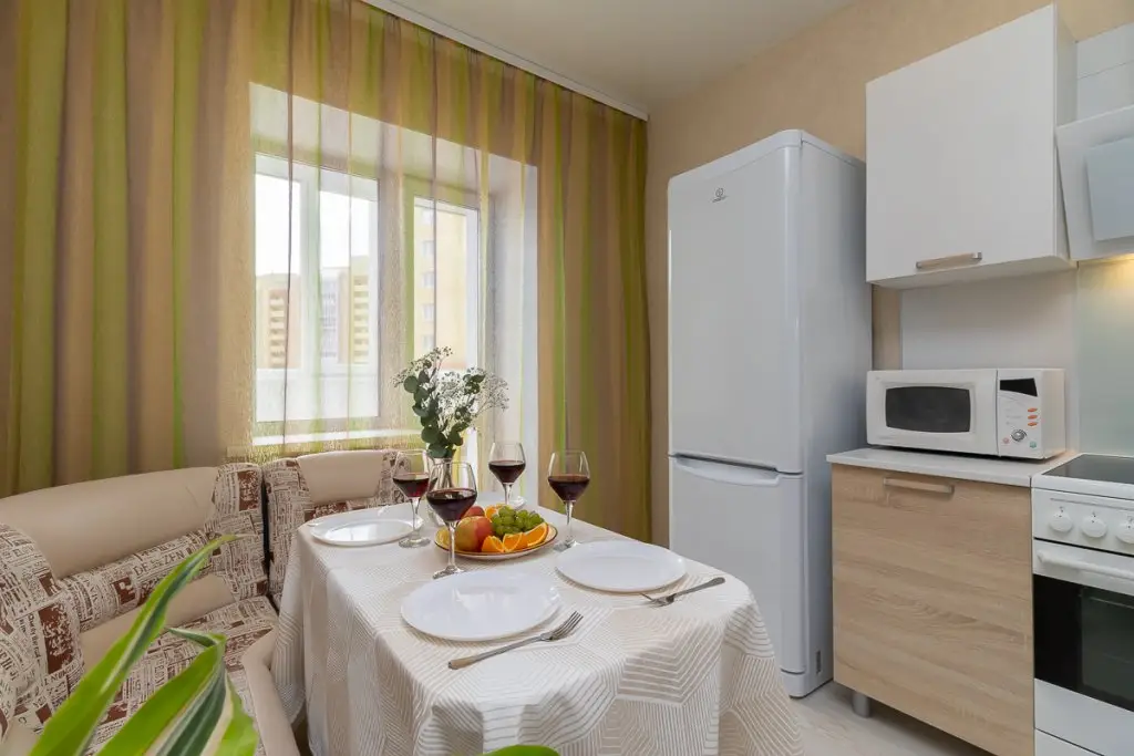 Омск: Апартаменты Happy House Перелета 23