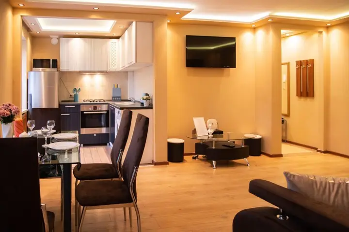 Калининград: LovelyHome 39 (ЛавлиХоум 39) на улице Генерала Галицкого