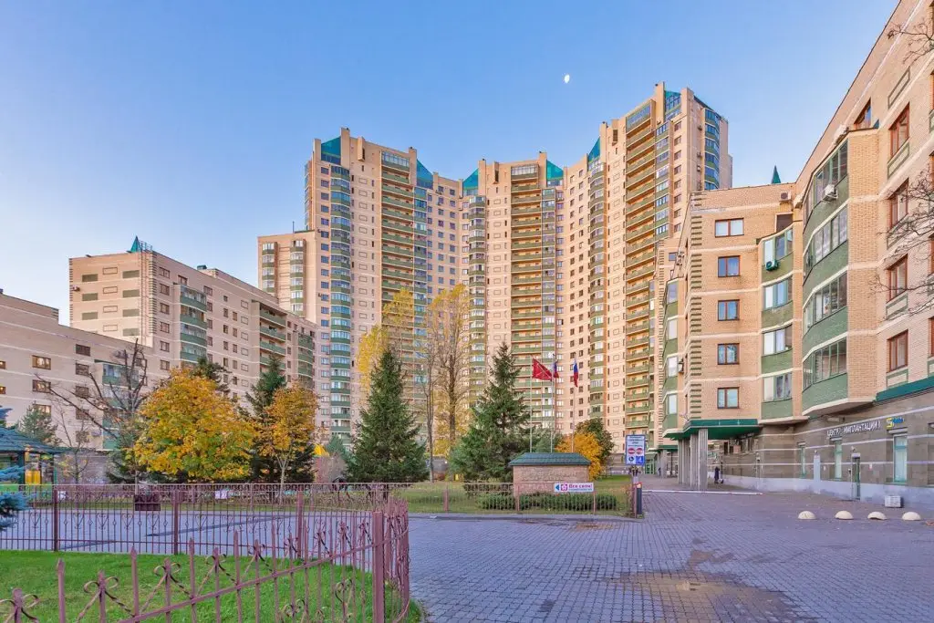 LikeHomeAparts (ЛайкХоумАпартс) на шоссе Фермское 32 — фото 1