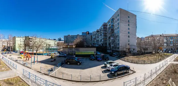 Екатеринбург: Апартаменты Степаненков на улице Попова 15